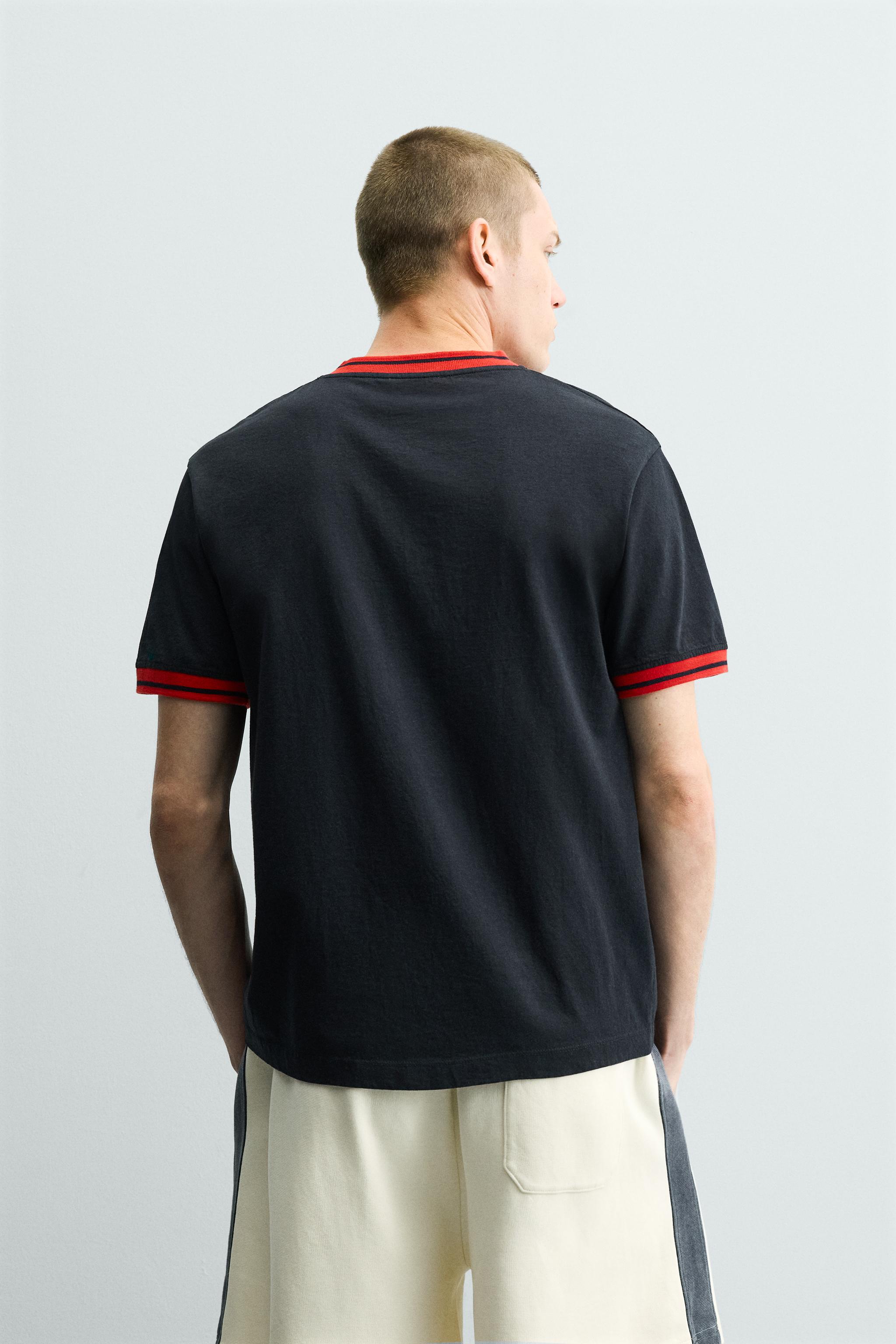 CONTRASTING TEXT PRINT T-SHIRT